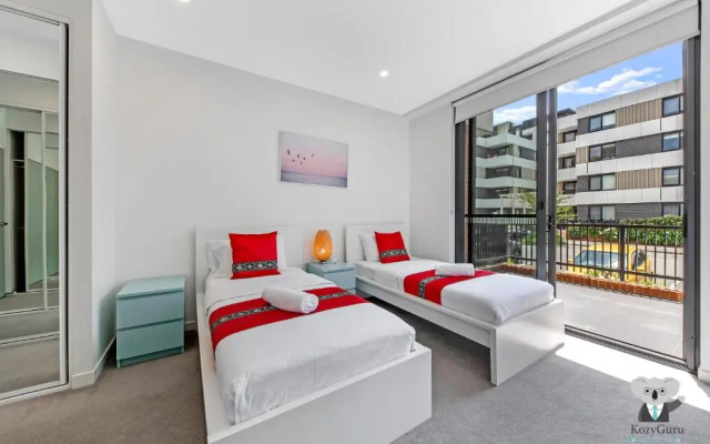 KOZYGURU Penrith Cosy 2BED 2BATH APT + FREE Parking NPE081