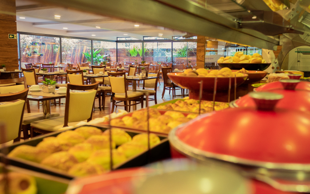 Mercure Curitiba Golden Hotel