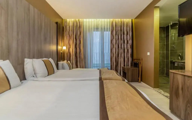 Royal Capital Hotel