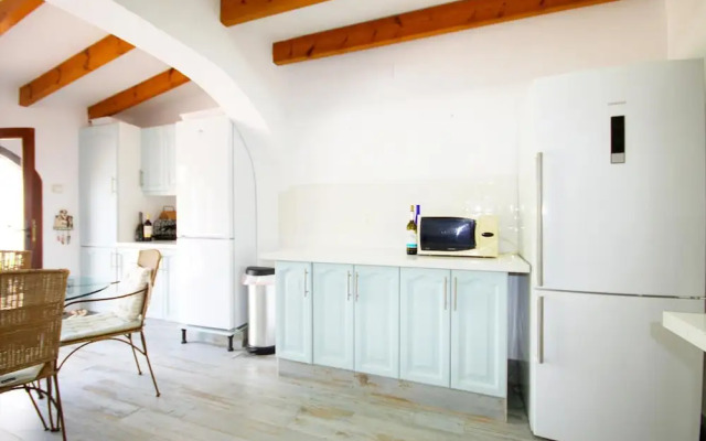 Rosal in El Tosalet With 5 Bedrooms and 3 Bathrooms