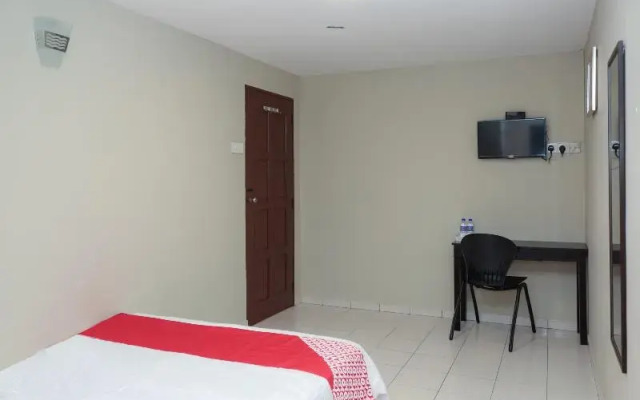 Prima Saujana Budget Hotel by Rooms
