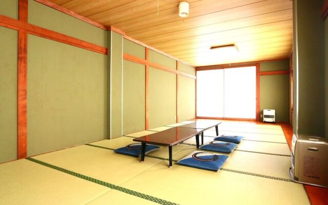 Sports Inn Aoyama Dori