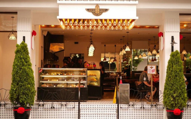 Pacific Express Hotel Central Market
