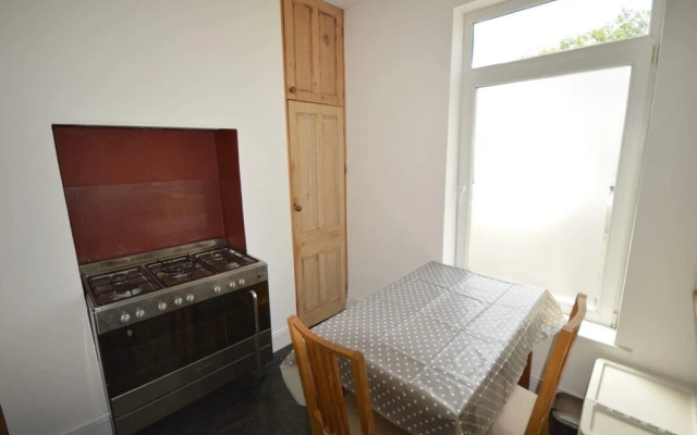 2 Bedroom Home in Gloucester Road
