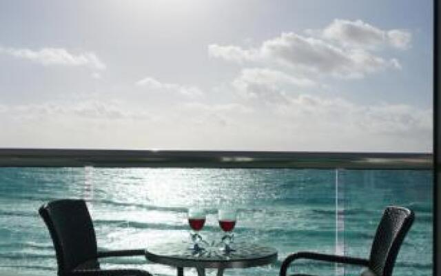 Ocean Dream Seaview Condo