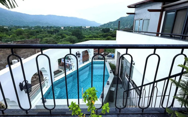 Artisav House