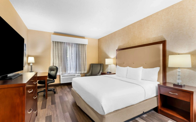 Best Western Plus Abbey Inn