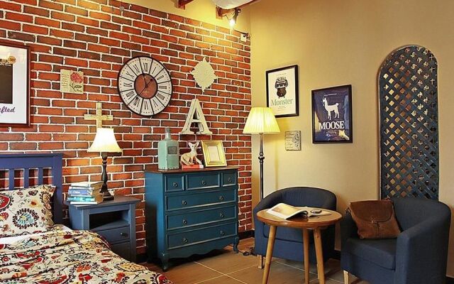Sanya Onlyblue Art inn