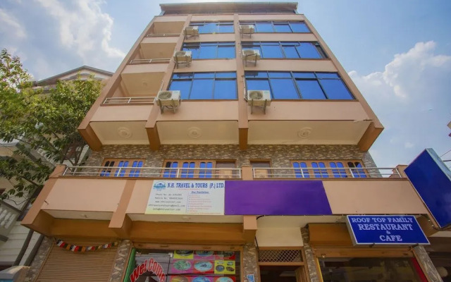 Oyo 414 Hotel Om