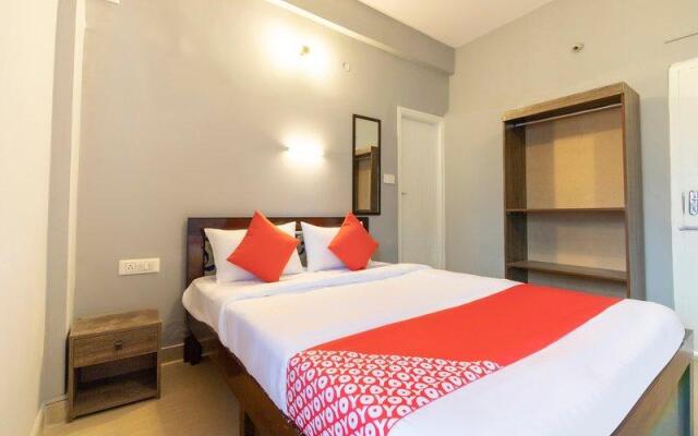 OYO 49228 Gold Inn Grey