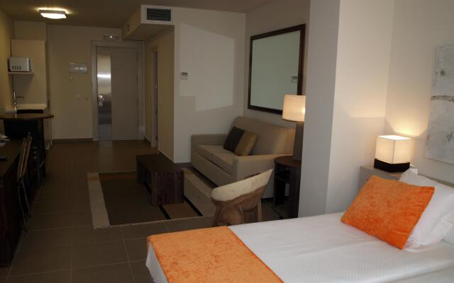 Eco Alcala Suites