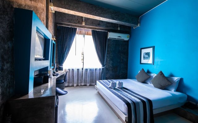 The b Ranong Trend Hotel