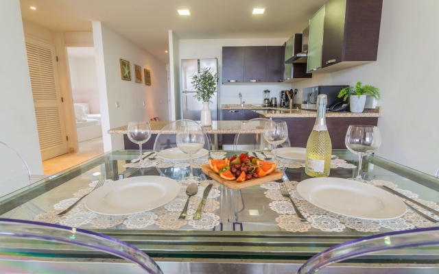Lovely Condo at Eagle Beach! Great Views