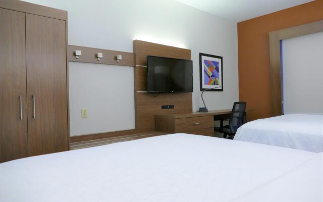 Holiday Inn Express Lebanon by IHG