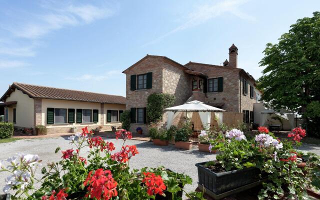 Poolside Vacation Home, Foiano