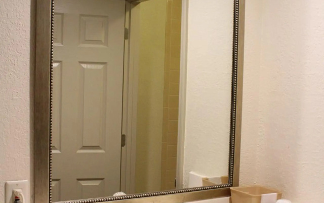 Great Western Inn Suites