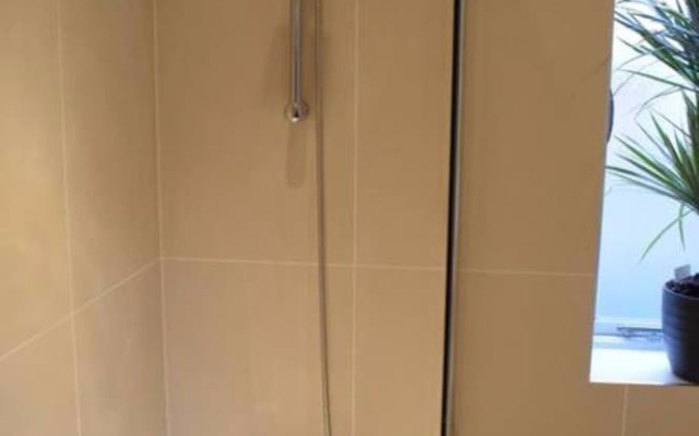 1 Bedroom Flat Near Broadway Market