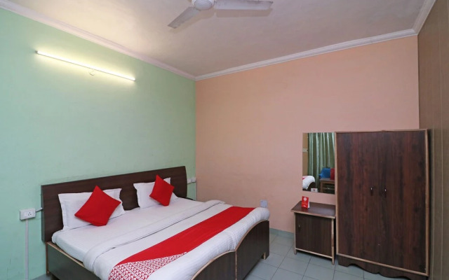 OYO 16270 Hotel Sweet Home