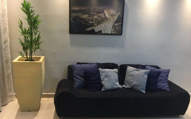 Luxuoso Apartamento com Clube Privativo