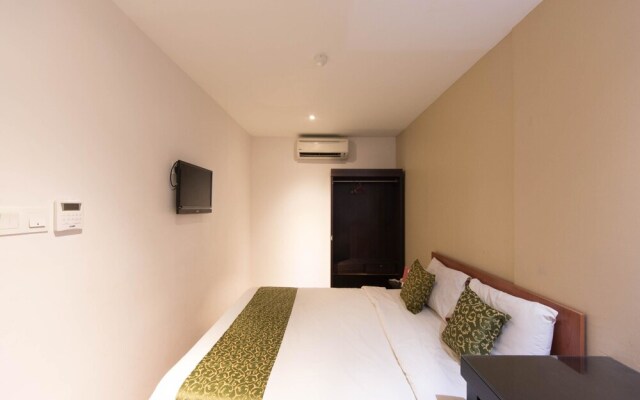 OYO 152 Swiss Cottage Hotel