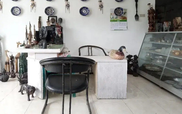 OYO 90279 Wartawan De Mansion