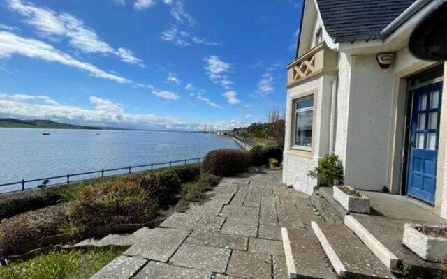 Wonderful 3BD Holiday Home in Broughty Ferry