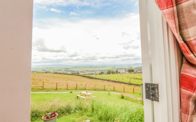 The Journeyman Luxury Shepherds Hut