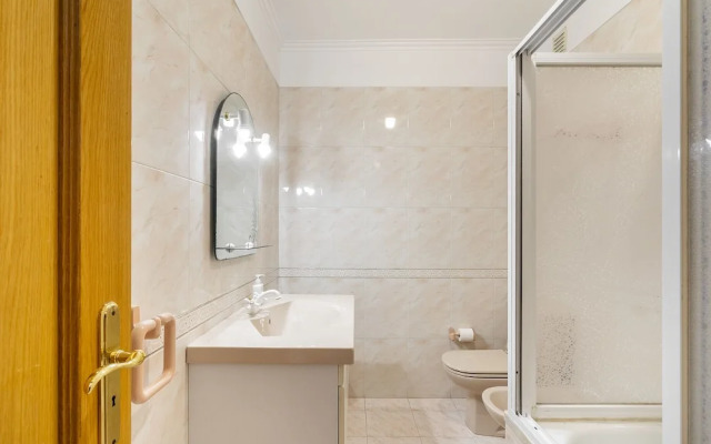 Perfect Family Hideout Residence W/Ac & 4Br + 5Ba