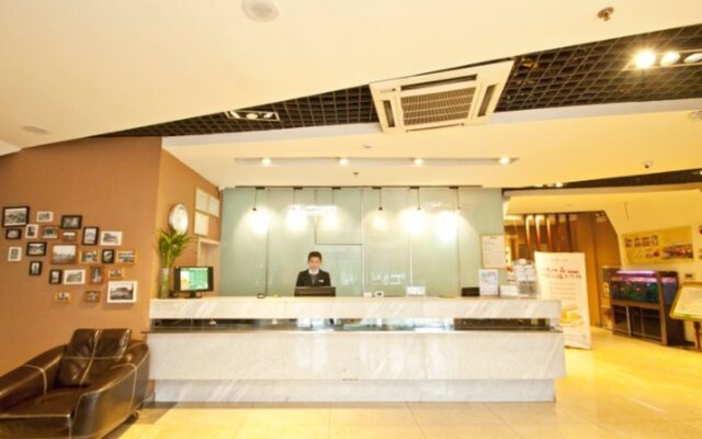 Goldmet Inn Qufu East Jinxuan Road and Visitor Center
