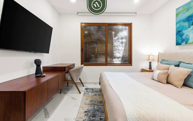 New 1 BR Condo - Rooftop Pool - Romantic Zone