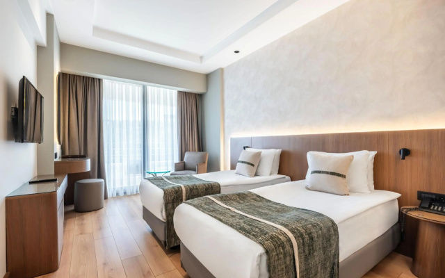 Korumar Deluxe Hotel