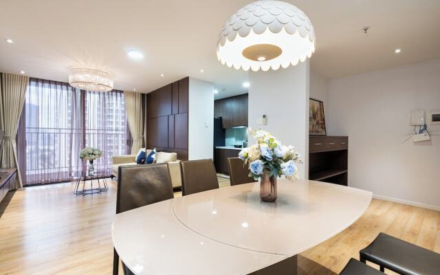 The Milky Way River Gate Apartment