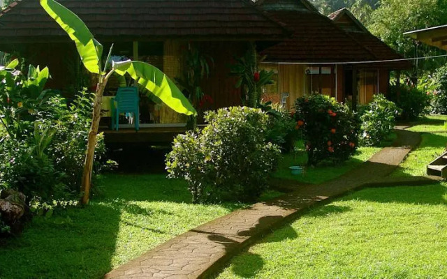 Tauhanihani Village Lodge La Vague Bleue