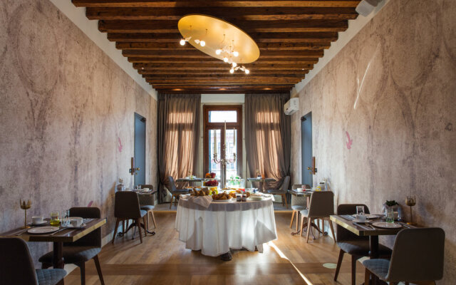 Riva del Vin Boutique Hotel