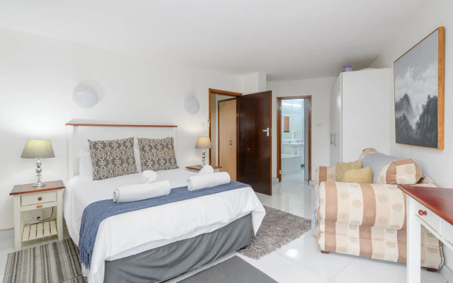 San Lameer Villa Rentals 1927