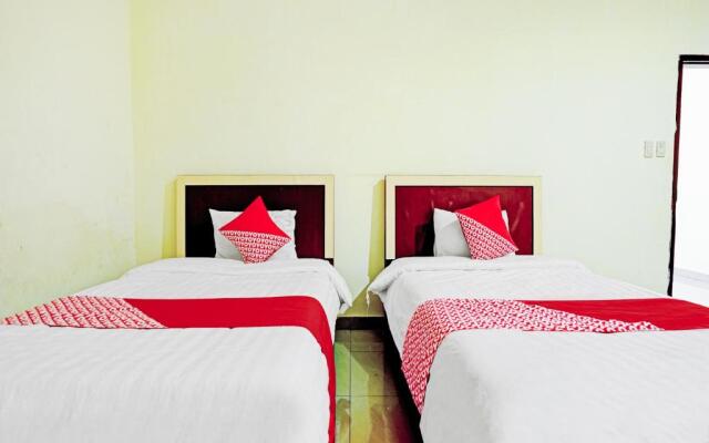 OYO 90331 Hotel Toba Shanda