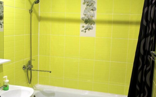 Oasis Hotel - Hostel