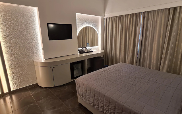 Sveltos Hotel