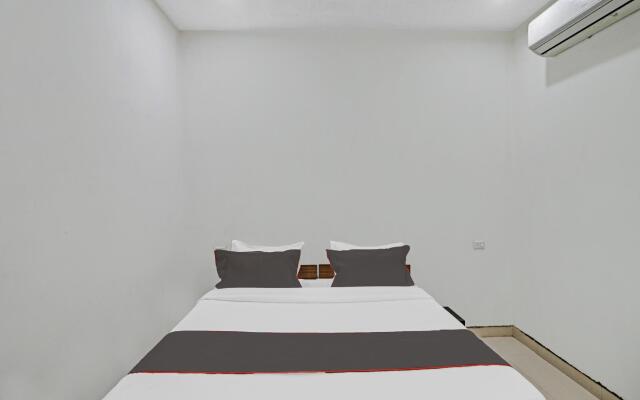 Capital O 86009 Hotel Sudhir Residency