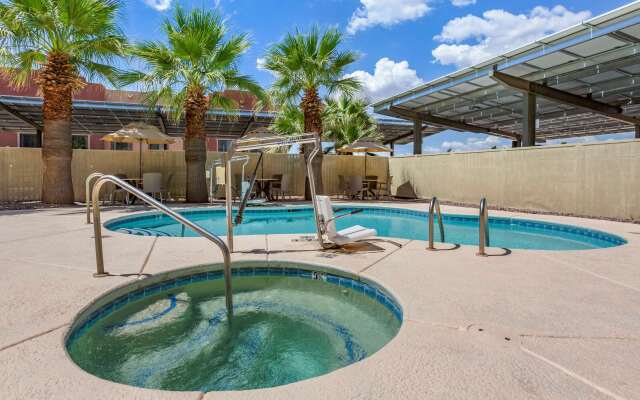 Comfort Inn & Suites North Tucson - Marana