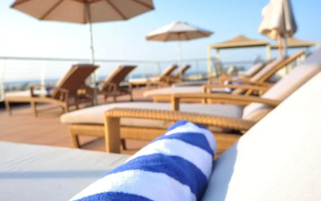 Golden Tulip Muscat