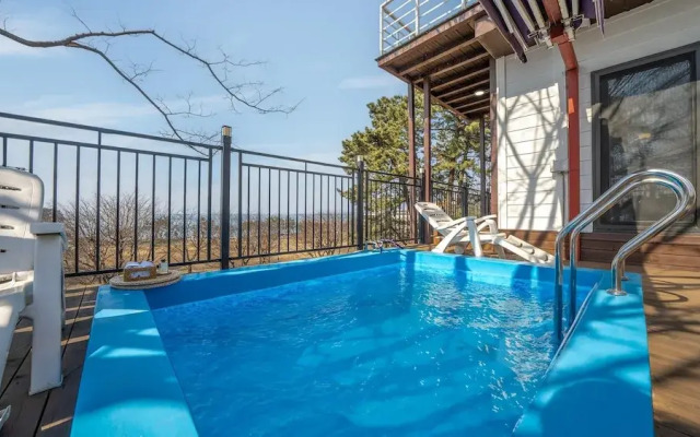 Boryeong Thirasel Pension