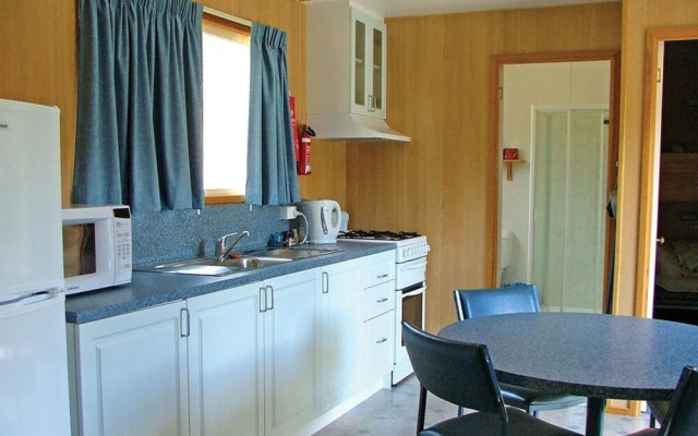 Hobart Bush Cabins