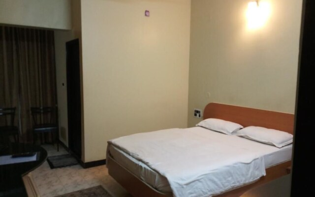 Hotel B M Shree Residency