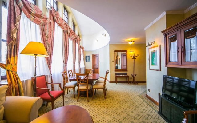 Hotel Opera