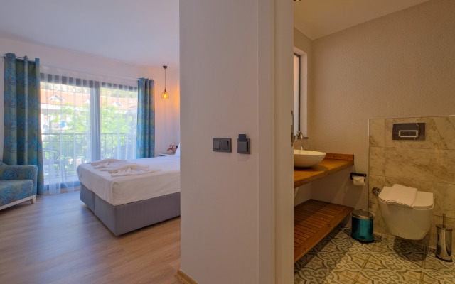 Akdeniz Beach Hotel