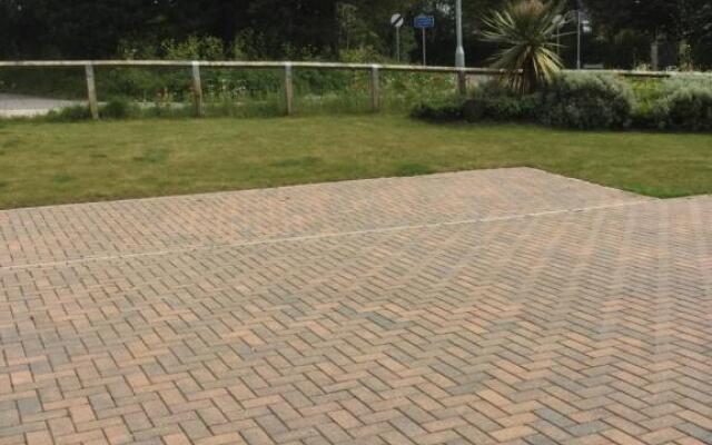 2 Lapwing Drive