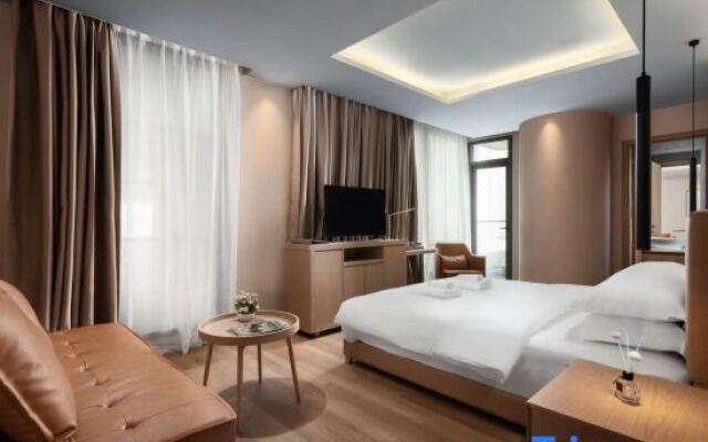 Sf Hotel