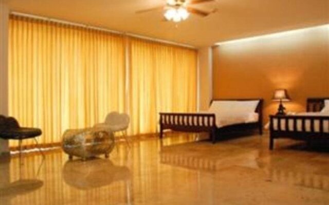 Silverwoods Hotel (SHA Extra plus)