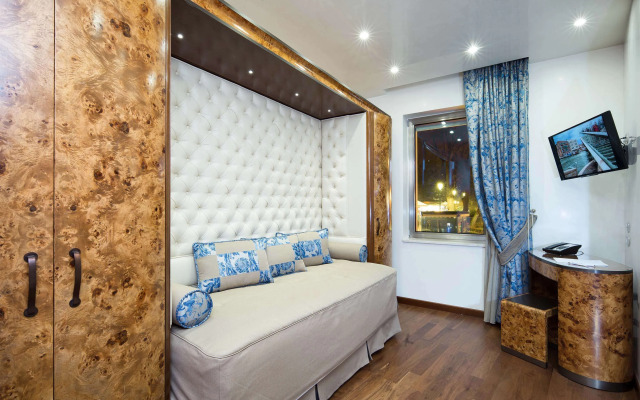 Santa Chiara Hotel